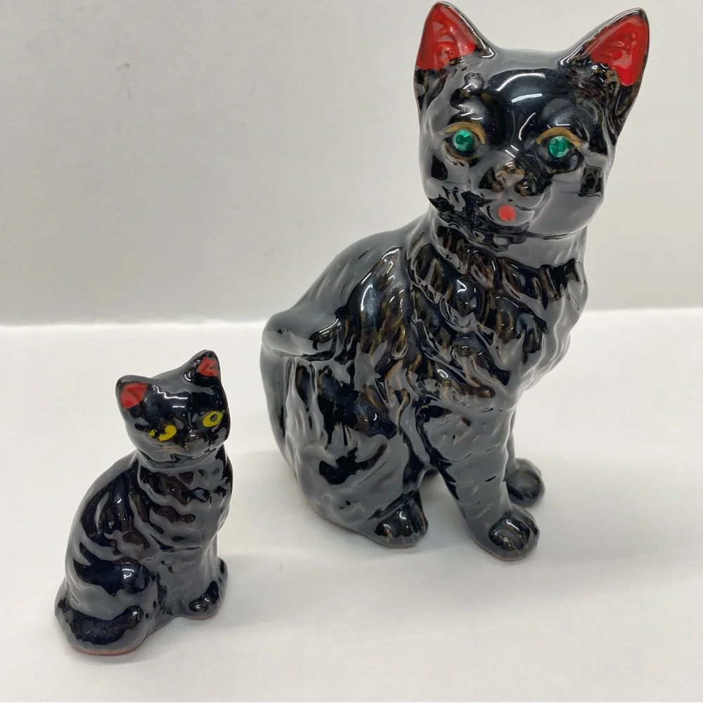 Vintage Japan Ceramic Redware Cats Set of 2 Red Ears 1-Green Jewel Eyes 1-Yellow